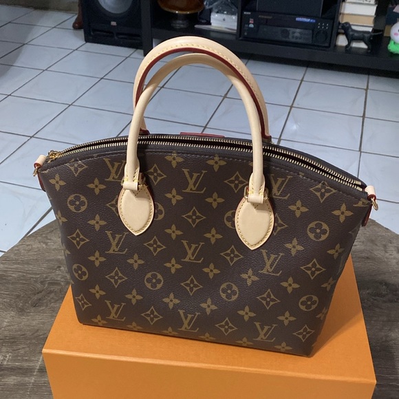 Louis Vuitton Monogram Boetié PM Size Bag NWT - Picture 7 of 15